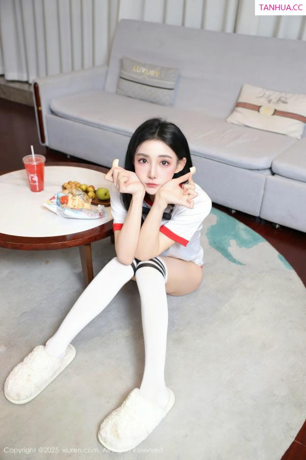   [XiuRen]高清写真图 2025.12.16 No.11110 许微微呀 情趣捆绑第7张图片